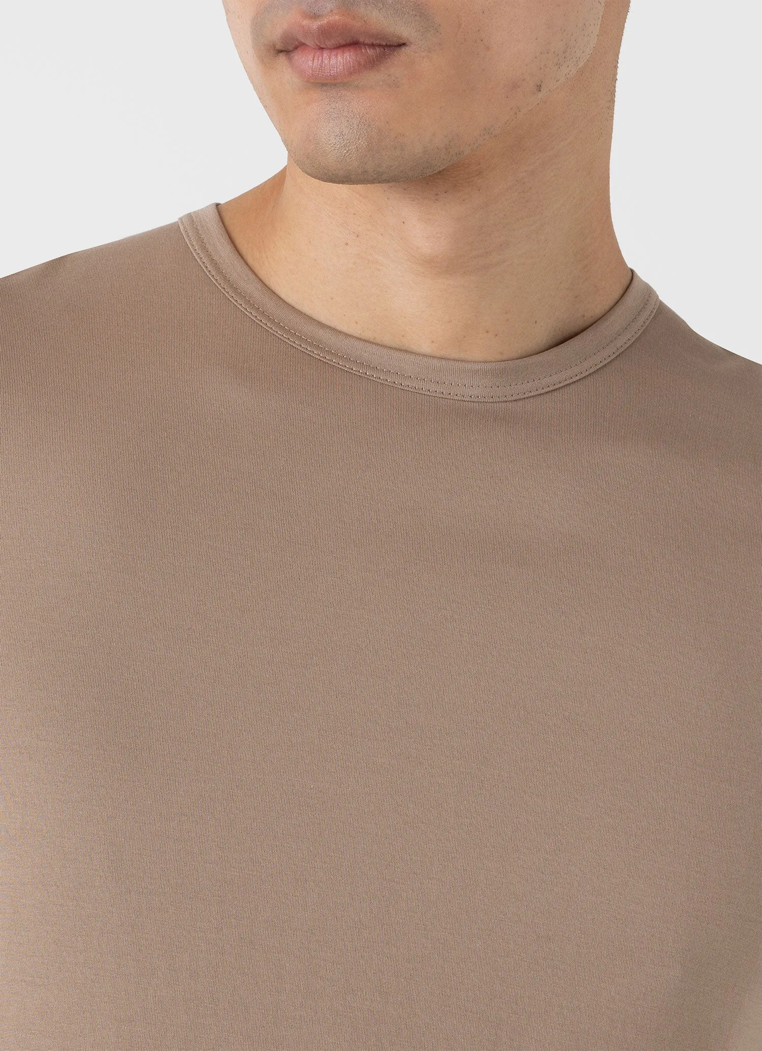 Men's Classic T-shirt in Sandstone