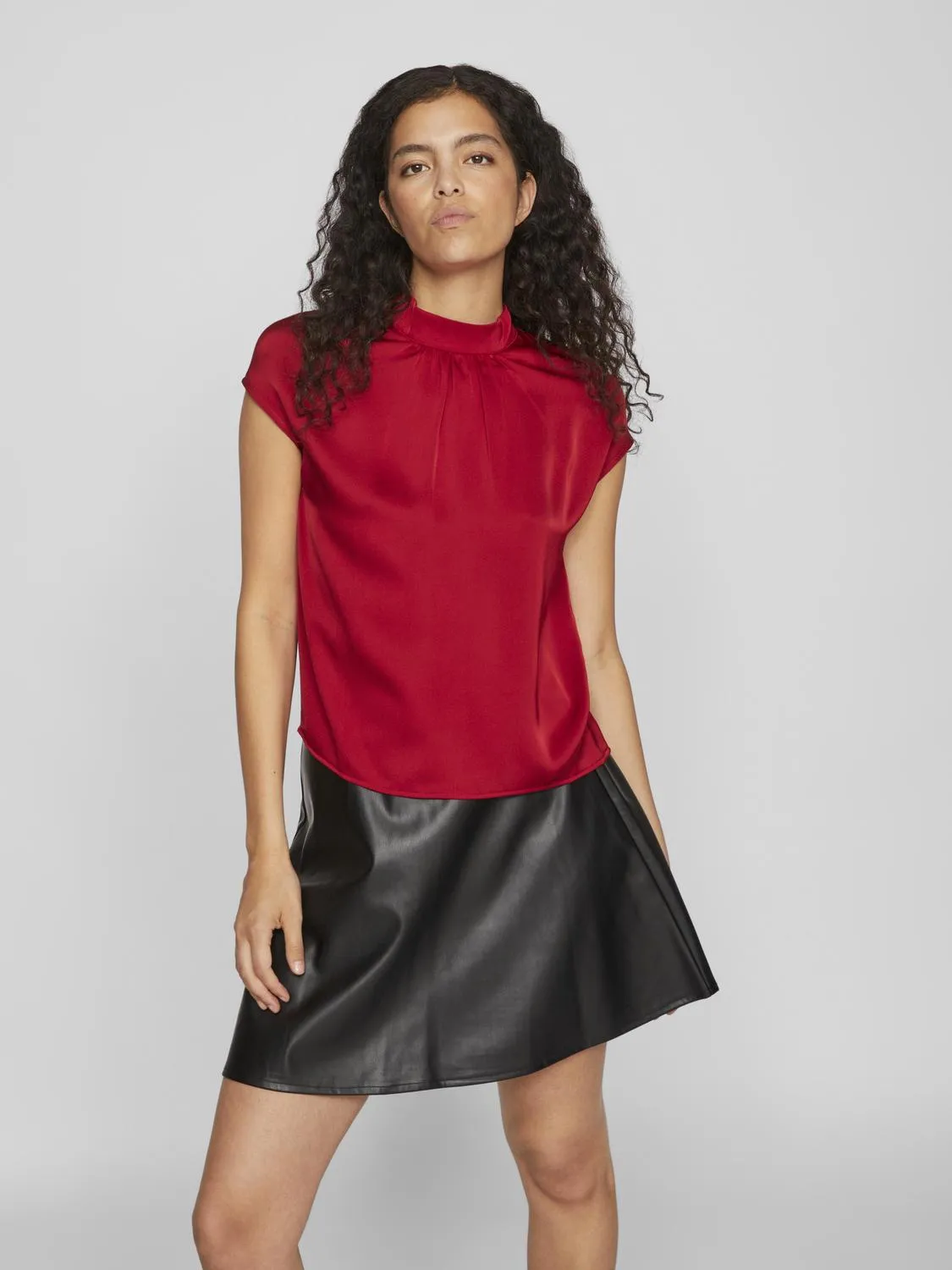 VICORA Top - Fiery Red